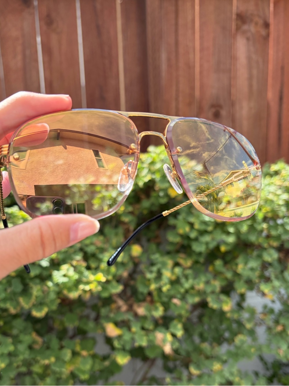 New in Box Unisex Gold Aviator Sunglasses from Vintage Frames Company - Picture 6 of 10
